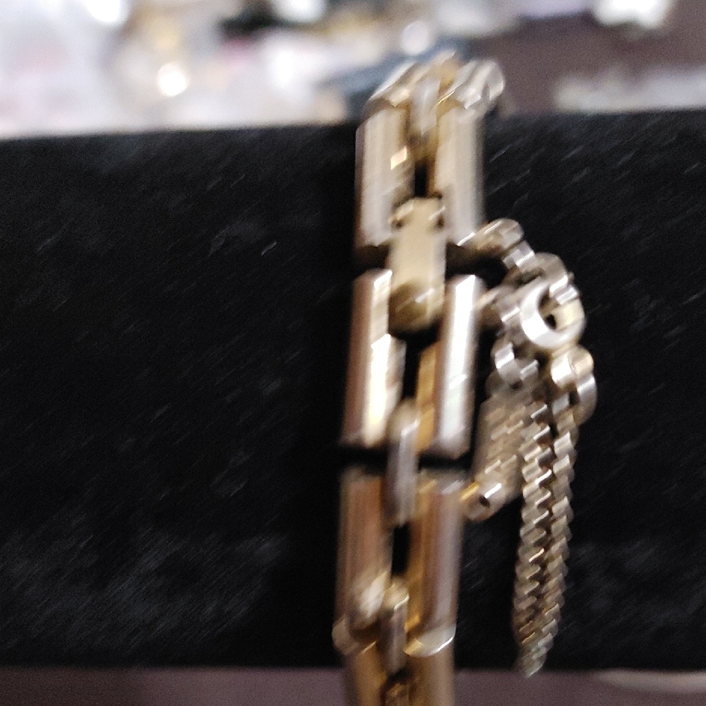Monet Gold Chain Bracelet